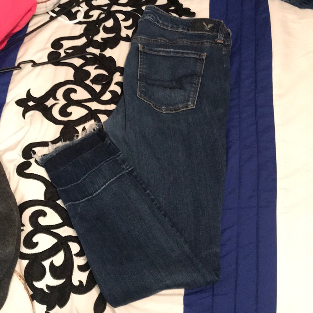 super cute american eagle distressed jeggings